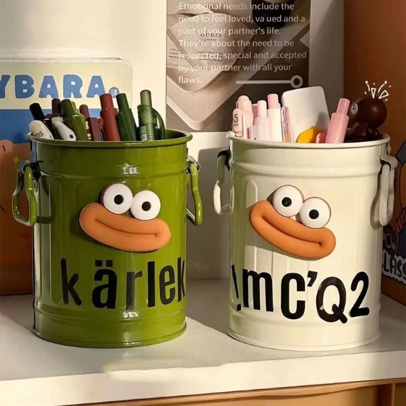 1 Pc cartoon pen holder, simple storage holder, for office storage, desk storage, home study storage (random letter stickers)