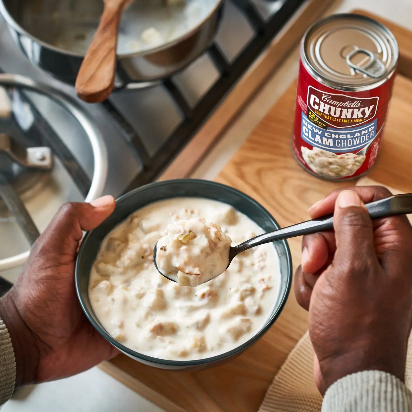 Campbell's Chunky Soup, Ready to Serve New England Clam Chowder, 18.8 oz Can