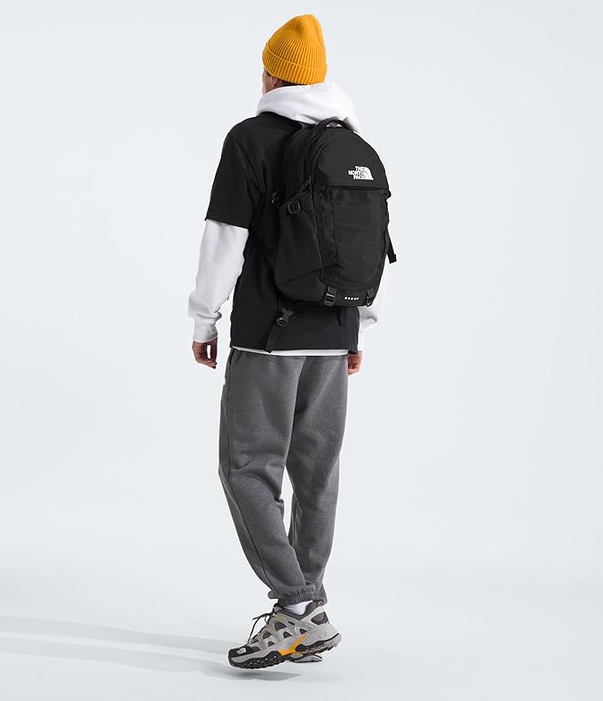 THE NORTH FACE Recon Everyday Laptop Backpack | Daypack with Water Repellent Finish, 16" Laptop Sleeve, 2 Water Bottle Pockets, TNF Black/TNF Black-NPF, One Size