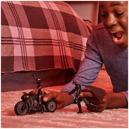 DC Comics Batman and Selina Kyle Chase Pack with 2 Figures and Bike