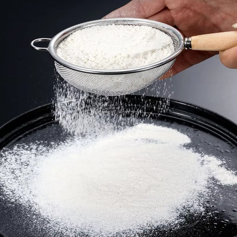 Stainless Steel Mesh Strainer with Wooden Handle, Fine Filtering for Juices, Residues and Flour, Ideal for Home Baking