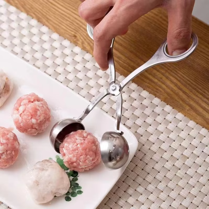 Stainless steel meatball holder, meatball maker, home kitchen tool, meatball squeezer, dumpling mold